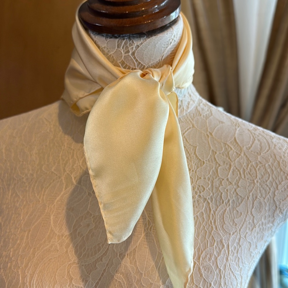 Pale yellow scarf